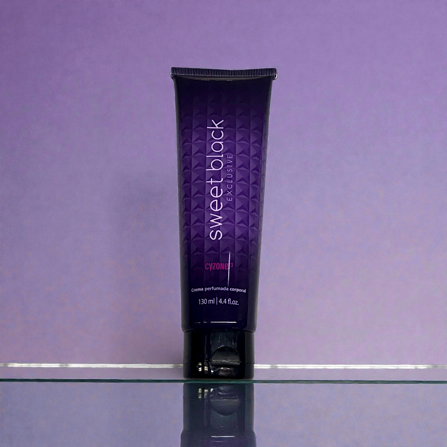 Sweet black exclusive crema perfumada CYZONE 130 ml.